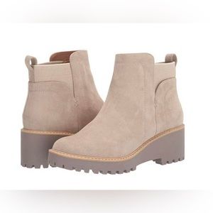 DV by Dolce Vita Rango Wedge Ankle Boot in stone, size 7.5